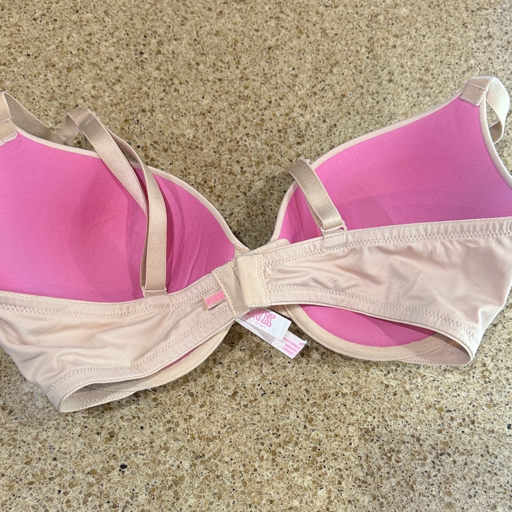 Victoria's Secret Soft Green and Soft Cream Bras - Picture 7 of 7